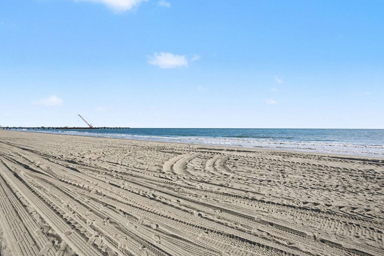 1805 N Ocean Blvd. N Photo 45