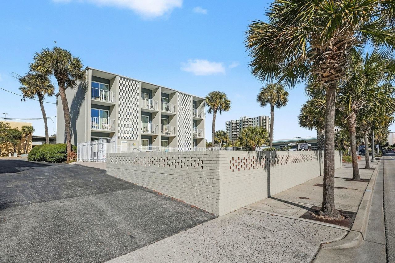 1805 N Ocean Blvd. N Photo 5