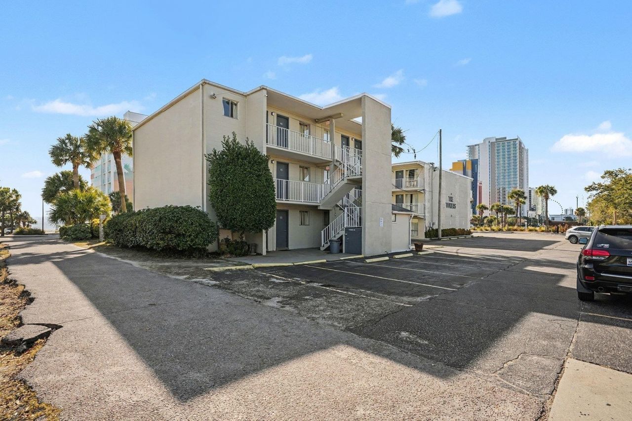 1805 N Ocean Blvd. N Photo 9