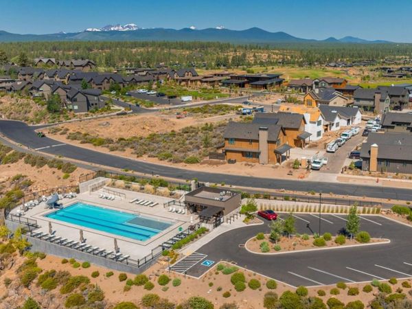 Outrider Loop, Unit 32, Bend, OR 97702