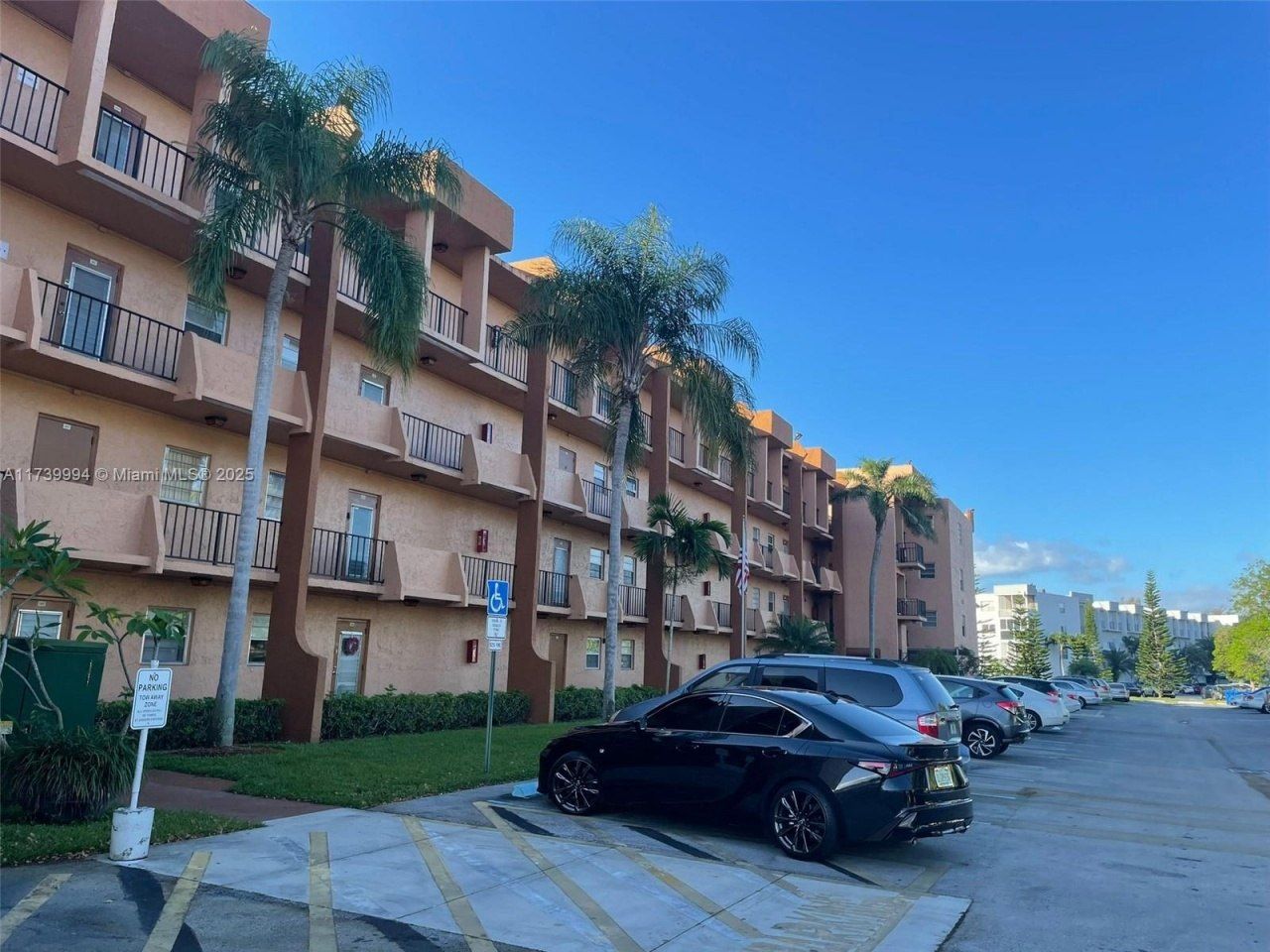 3050 E Sunrise Lakes Dr, Unit 324, Sunrise, FL 33322 Photo