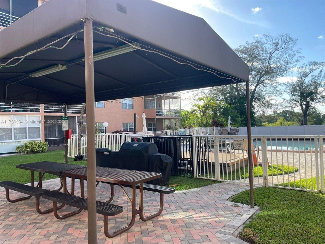 3050 E Sunrise Lakes Dr, Unit 324, Sunrise, FL 33322 Photo