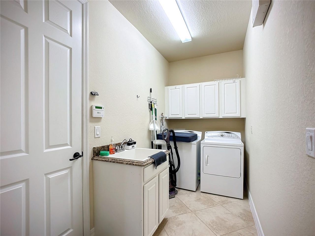 2902 Aviamar Circle, Naples, FL 34114 Photo