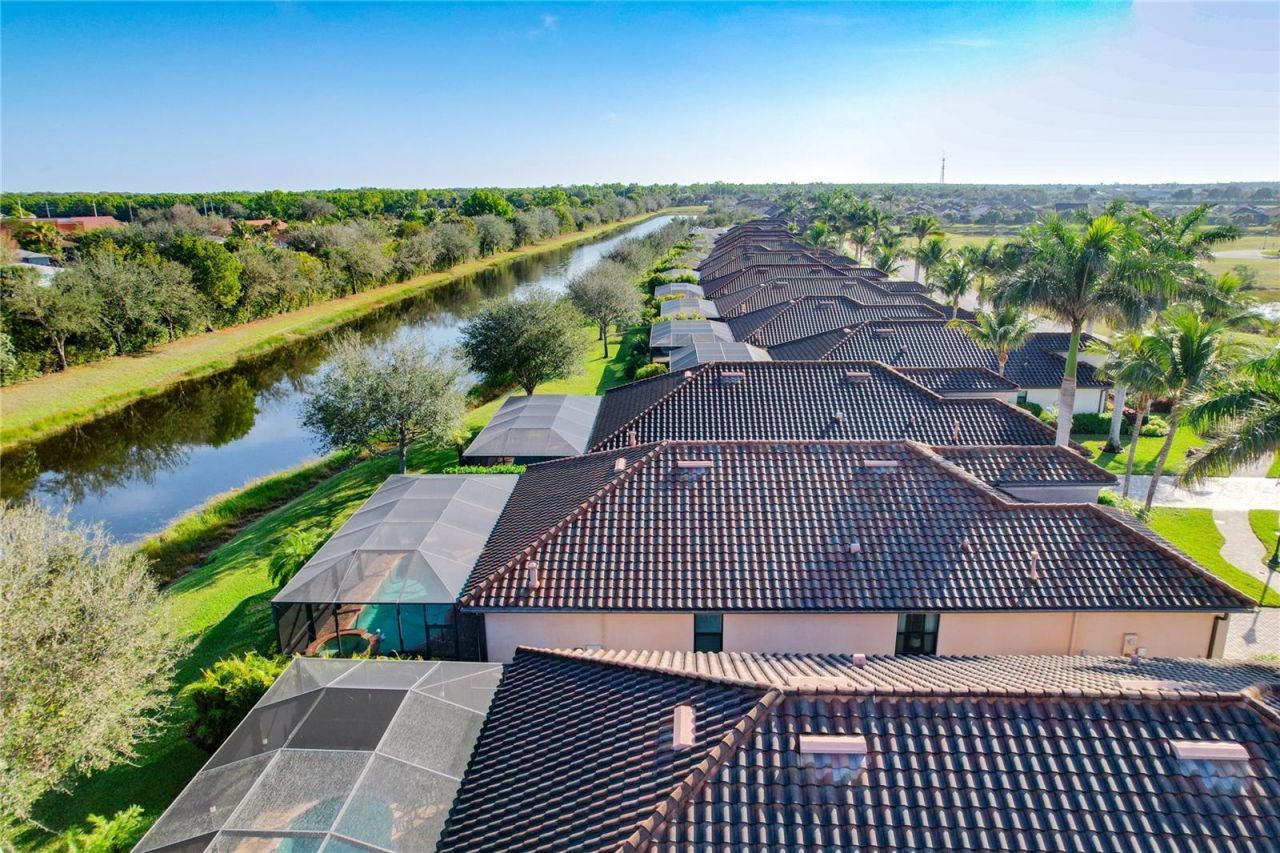 2902 Aviamar Circle, Naples, FL 34114 Photo
