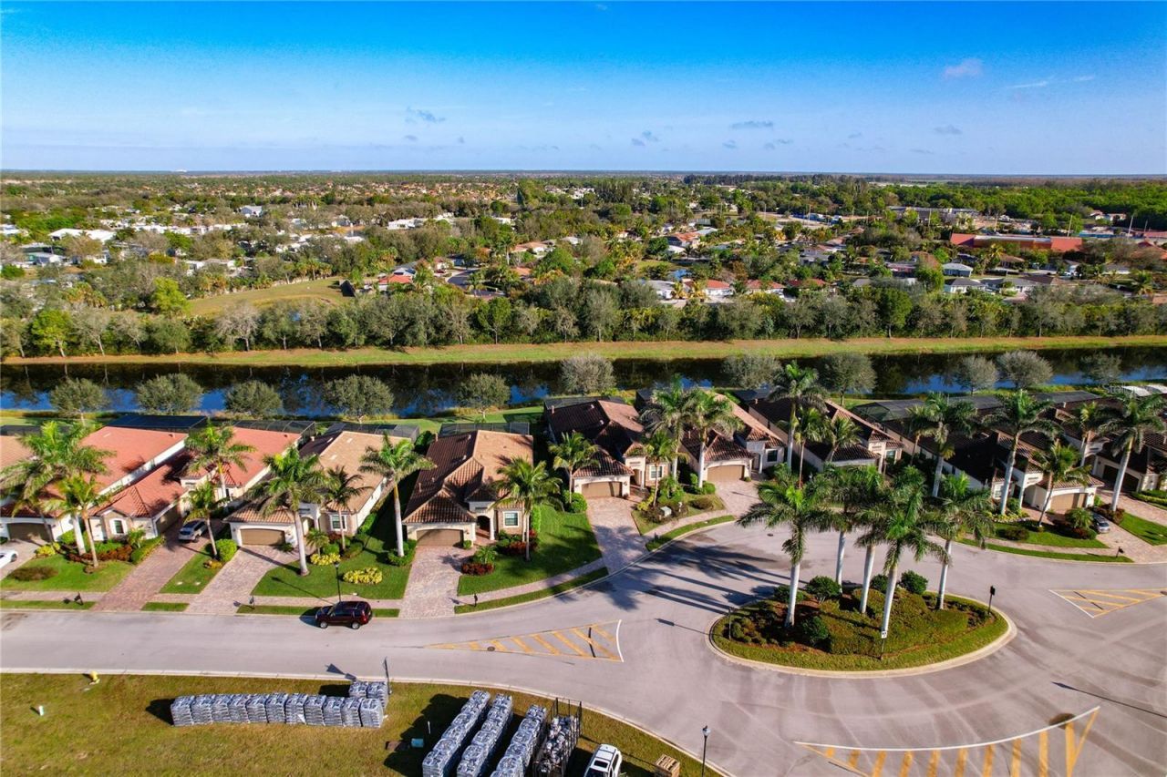2902 Aviamar Circle, Naples, FL 34114 Photo