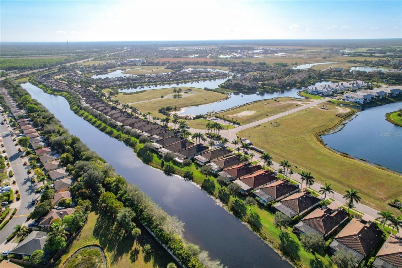 2902 Aviamar Circle, Naples, FL 34114 Photo