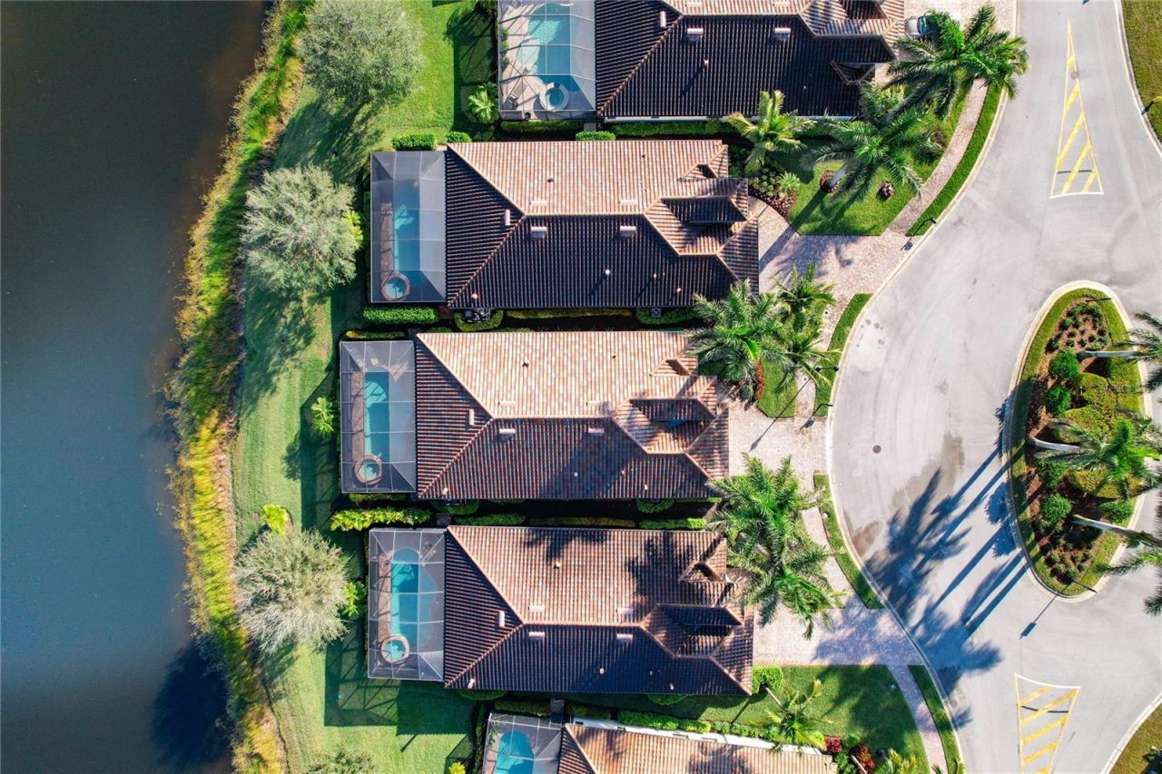 2902 Aviamar Circle, Naples, FL 34114 Photo