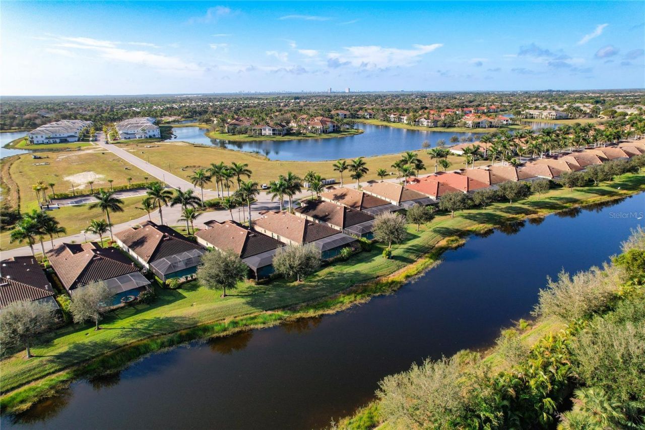 2902 Aviamar Circle, Naples, FL 34114 Photo