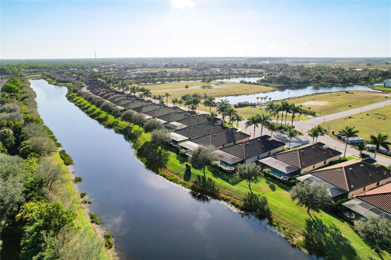 2902 Aviamar Circle, Naples, FL 34114 Photo