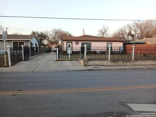 815 BRADY BLVD, San Antonio, TX 78207