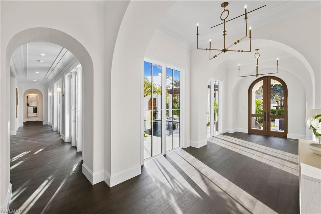 330 Hawser Ln, Naples, FL 34102 Photo