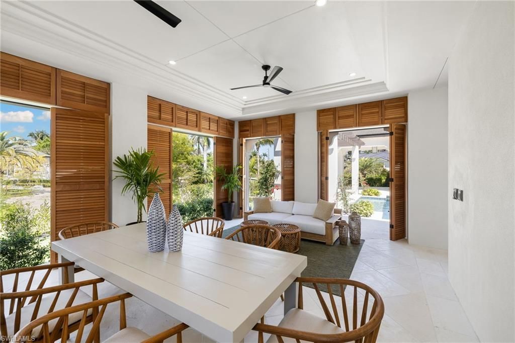 330 Hawser Ln, Naples, FL 34102 Photo