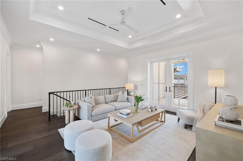 330 Hawser Ln, Naples, FL 34102 Photo