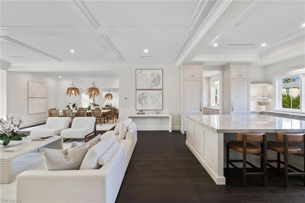 330 Hawser Ln, Naples, FL 34102 Photo