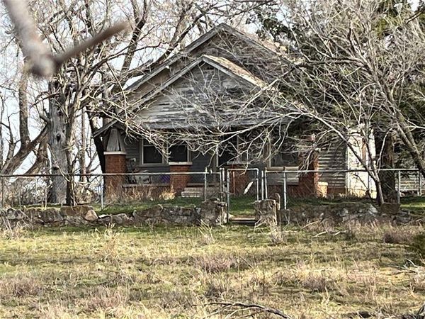 13815 S Stabe Road, Drummond, OK 73735