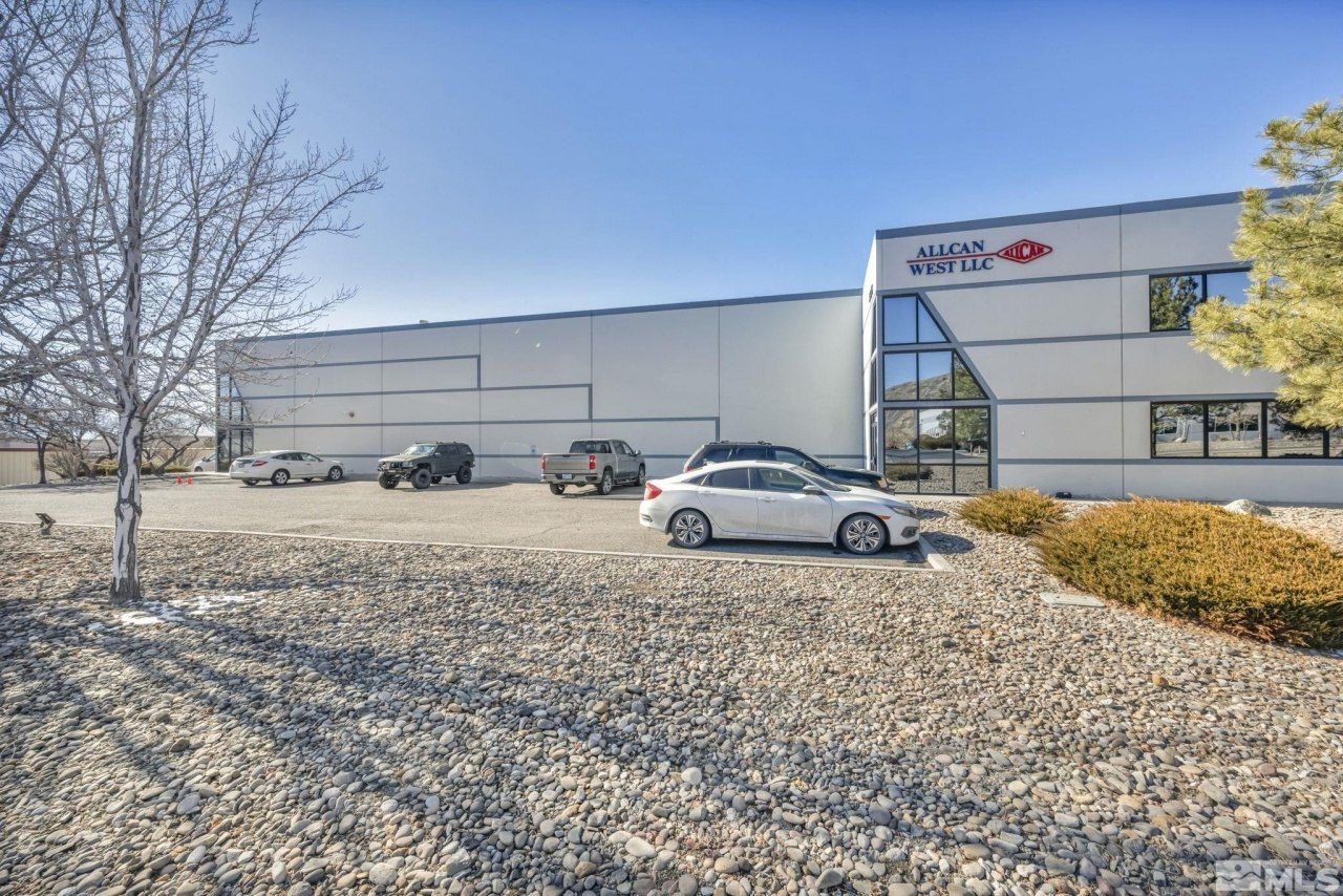 3535 Arrowhead Drive, Carson City, NV 89706 Photo