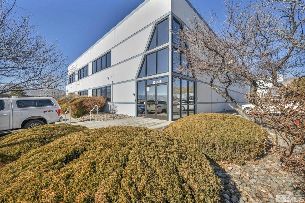 3535 Arrowhead Drive, Carson City, NV 89706 Photo