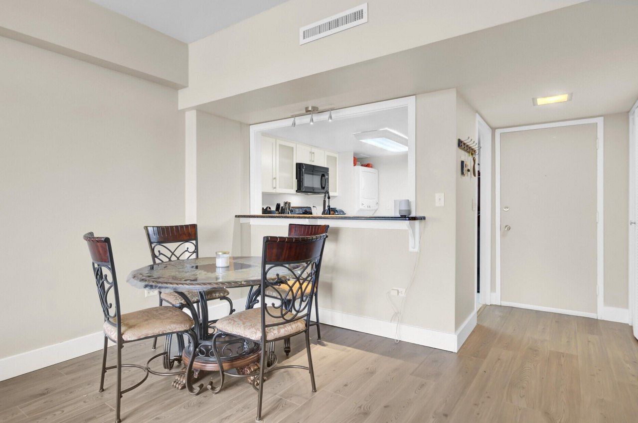 14 Lockwood Drive Photo 11