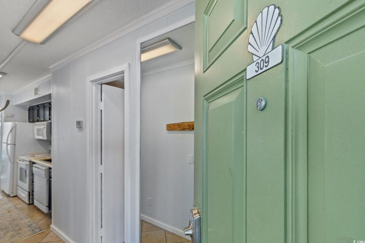 9400 Shore Dr. Photo 23