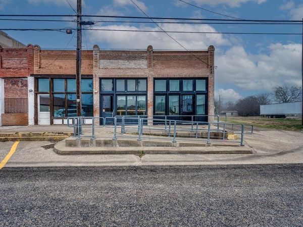 109 N Main Street, Milford, TX 76670