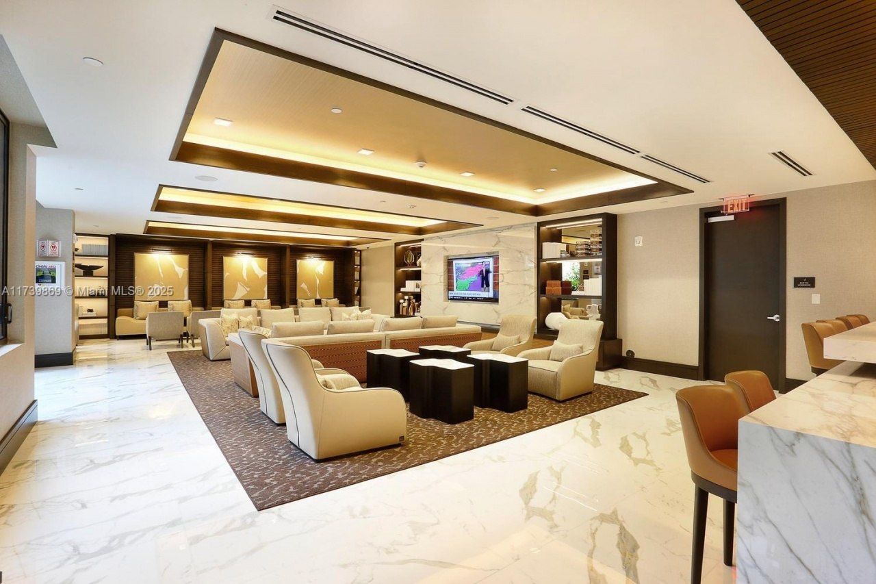 301 Altara Ave, Unit 201, Coral Gables, FL 33146 Photo