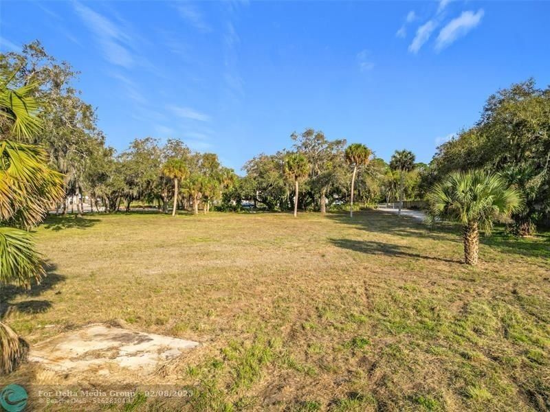 995 Old Dixie Hwy, Vero Beach, FL 32962 Photo