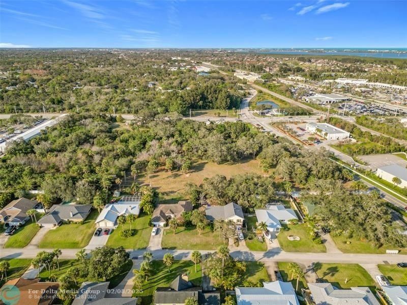 995 Old Dixie Hwy, Vero Beach, FL 32962 Photo