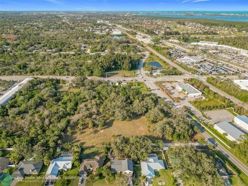 995 Old Dixie Hwy, Vero Beach, FL 32962 Photo