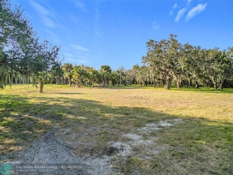 995 Old Dixie Hwy, Vero Beach, FL 32962 Photo