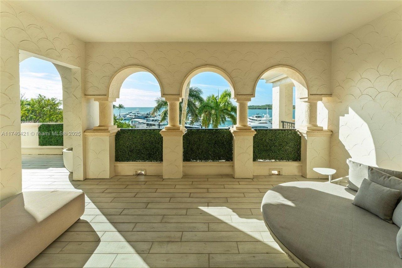 2042 Fisher Island Dr, Unit 2042, Miami Beach, FL 33109 Photo