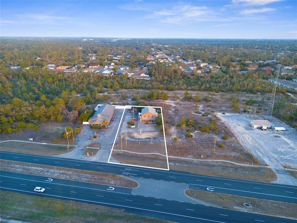 7044 COMMERCIAL WAY, WEEKI WACHEE, FL 34613