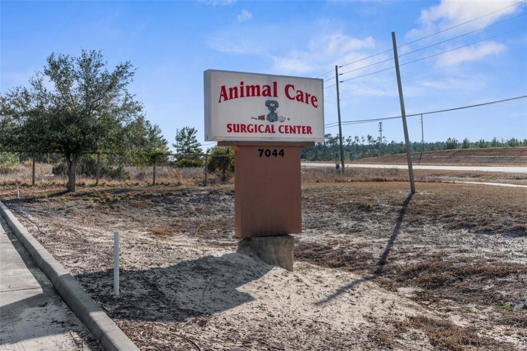 7044 Commercial Way, Weeki Wachee, FL 34613 Photo