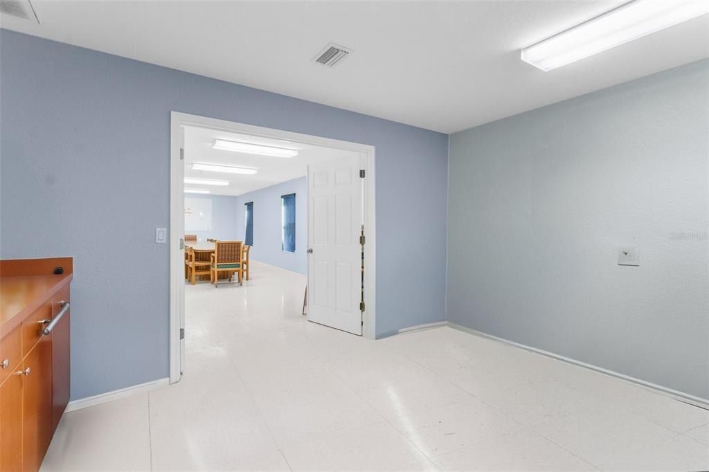 7044 Commercial Way, Weeki Wachee, FL 34613 Photo