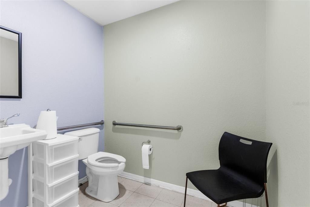 7044 Commercial Way, Weeki Wachee, FL 34613 Photo