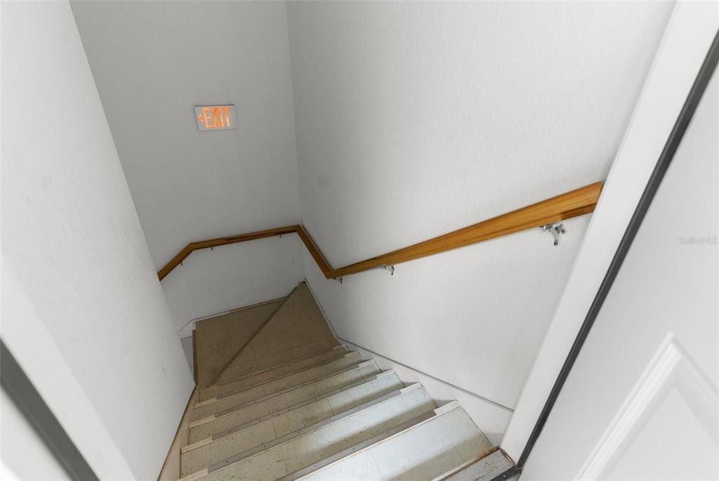 7044 Commercial Way, Weeki Wachee, FL 34613 Photo