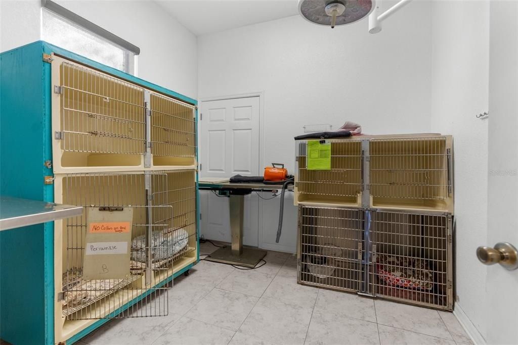 7044 Commercial Way, Weeki Wachee, FL 34613 Photo