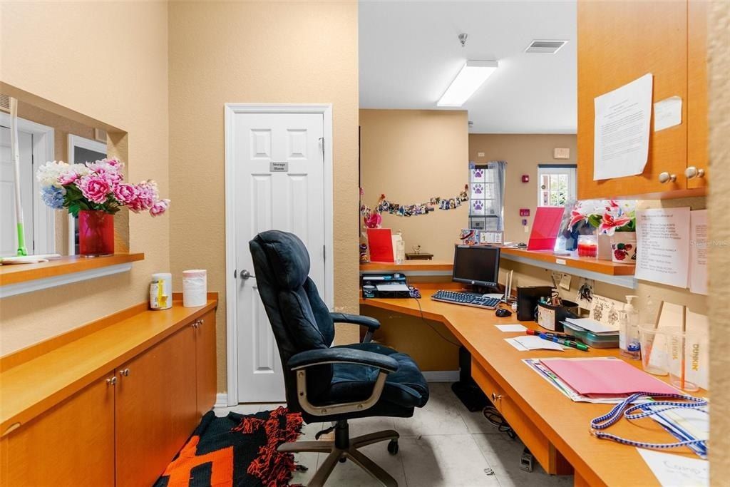 7044 Commercial Way, Weeki Wachee, FL 34613 Photo