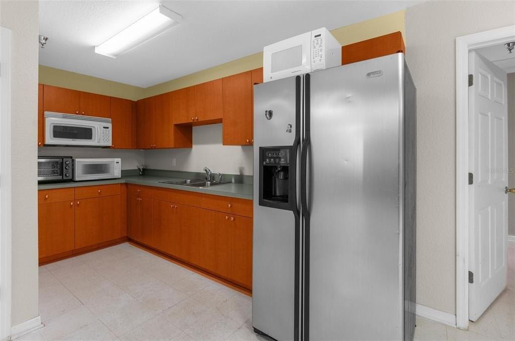 7044 Commercial Way, Weeki Wachee, FL 34613 Photo