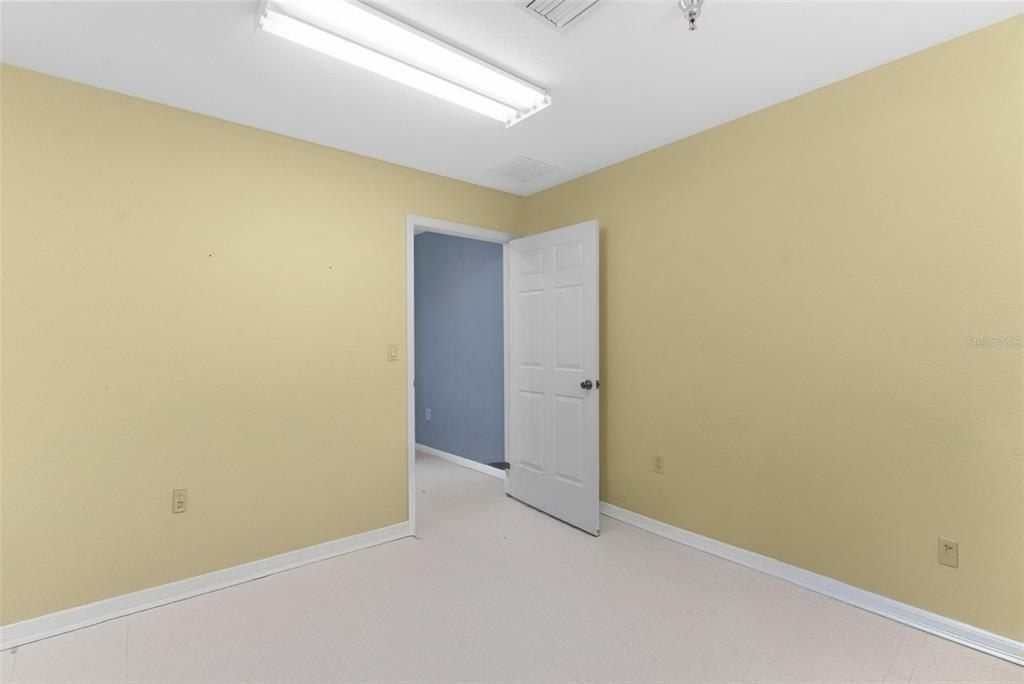 7044 Commercial Way, Weeki Wachee, FL 34613 Photo