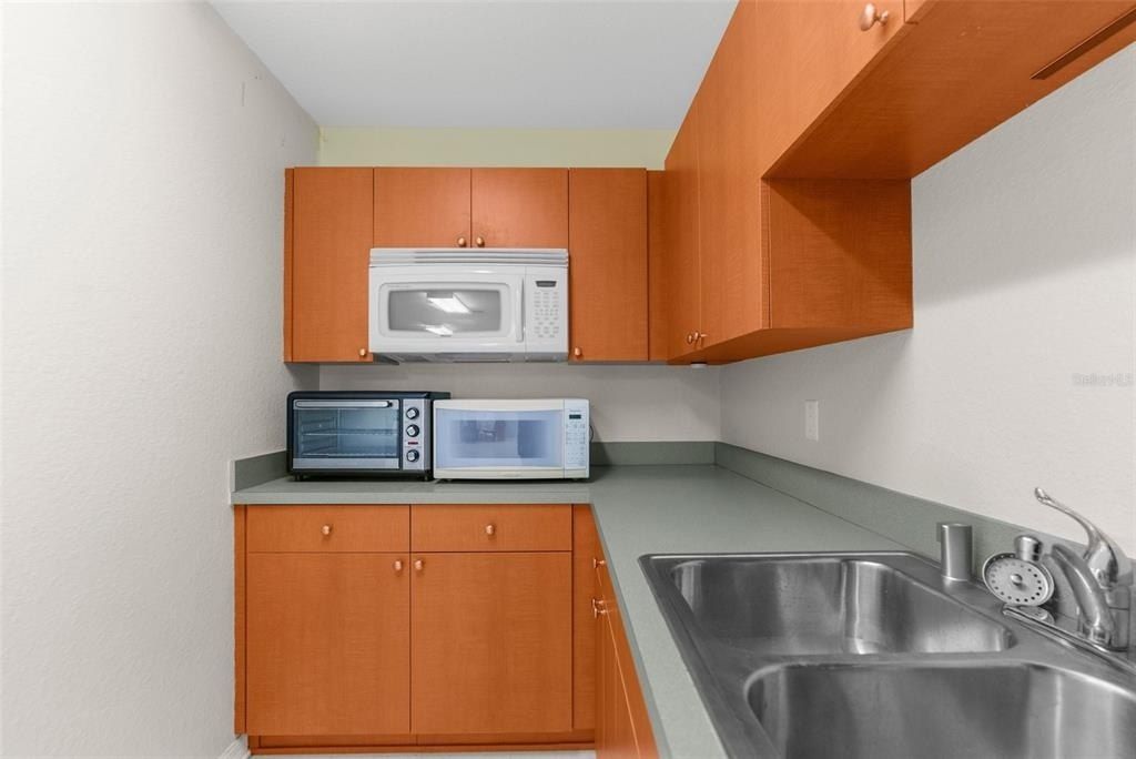 7044 Commercial Way, Weeki Wachee, FL 34613 Photo