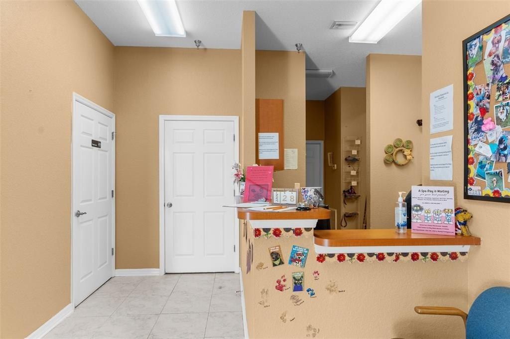 7044 Commercial Way, Weeki Wachee, FL 34613 Photo