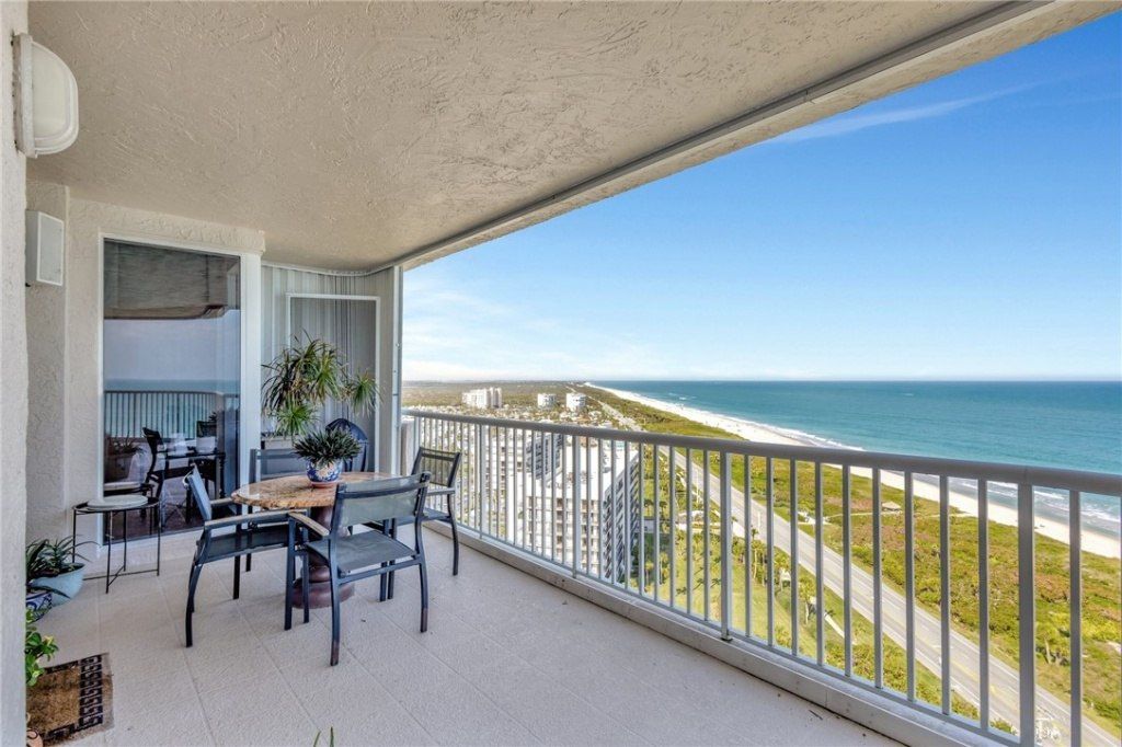 5051 N Highway A1a Boulevard, Unit PENTHOUSE, Hutchinson Island, FL 34949 Photo