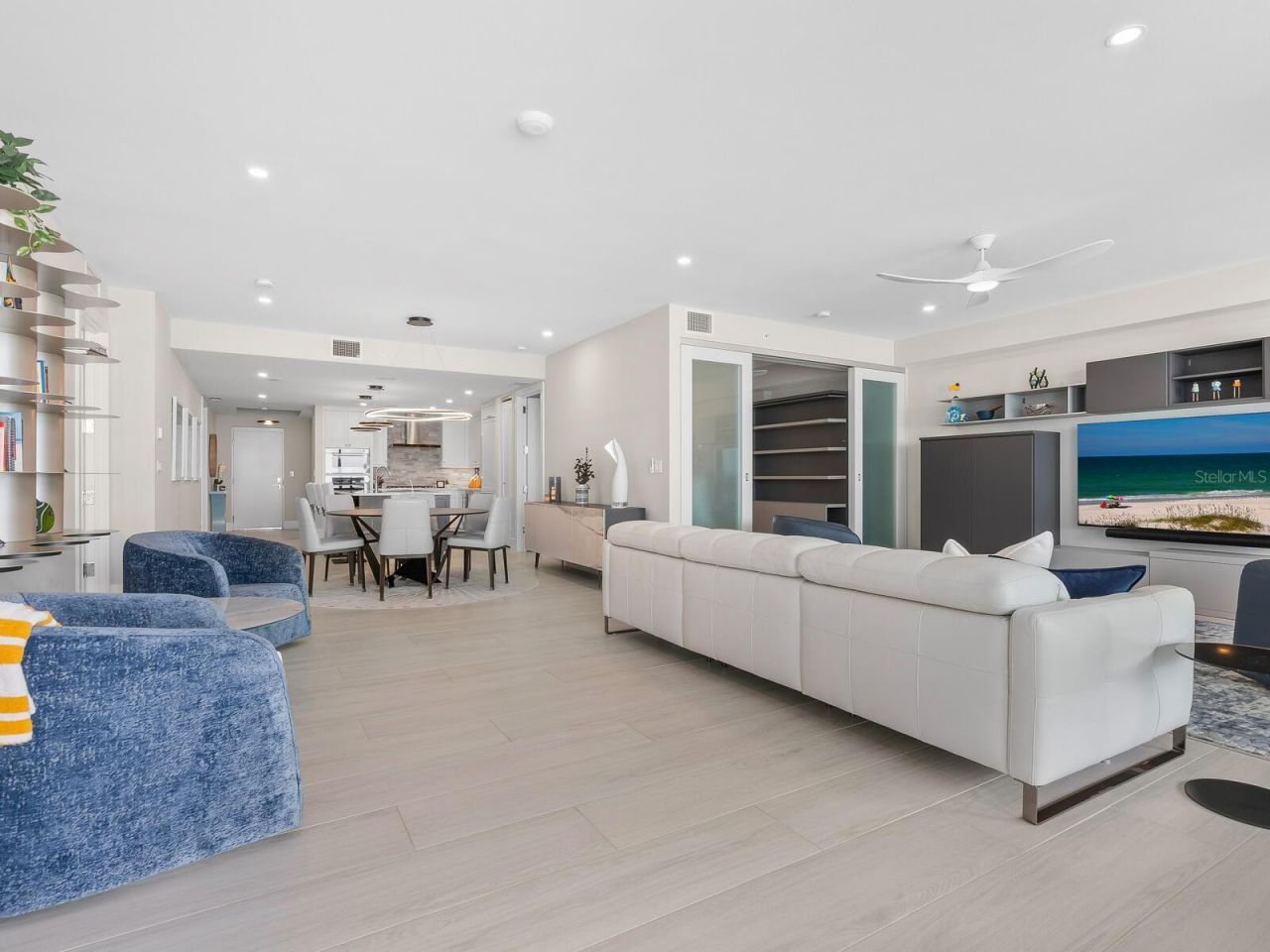 1035 Seaside Drive, Unit 305, Sarasota, FL 34242 Photo