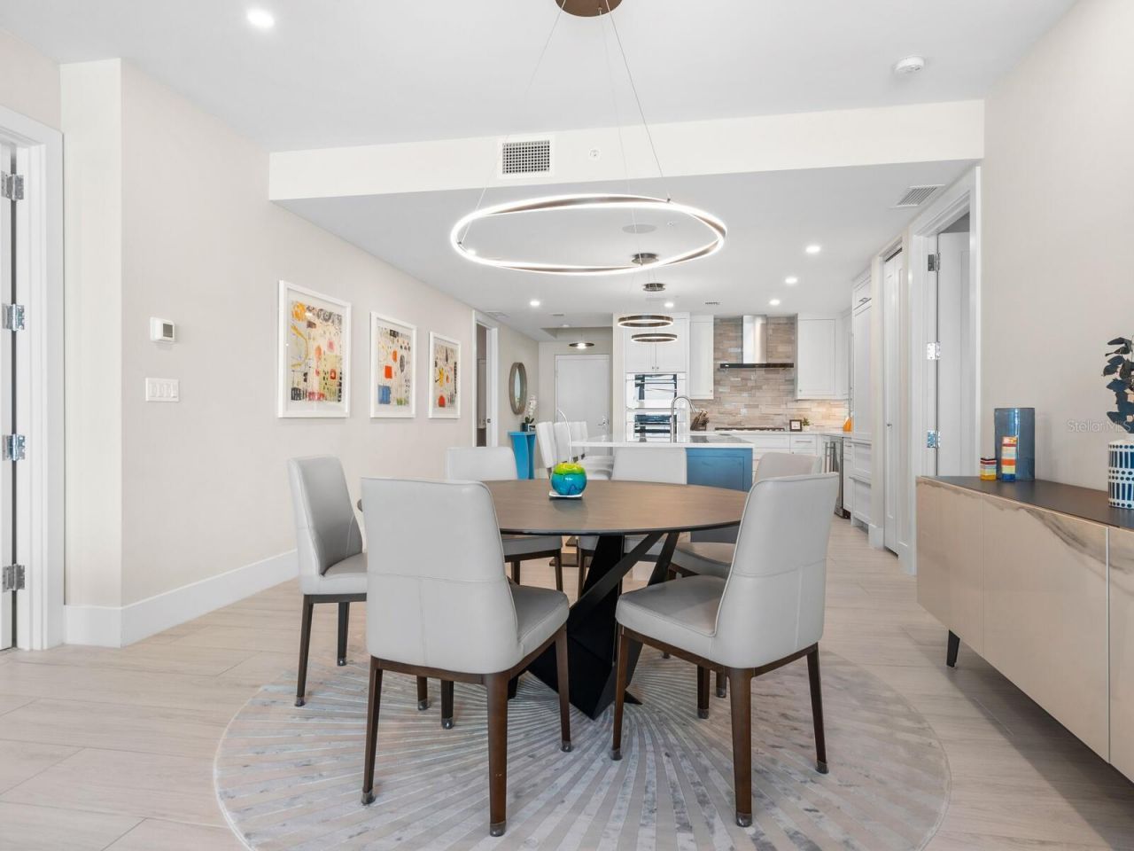 1035 Seaside Drive, Unit 305, Sarasota, FL 34242 Photo