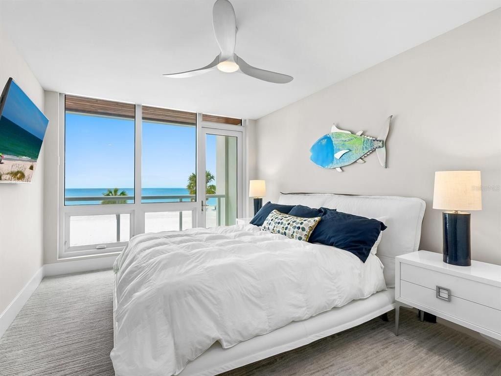 1035 Seaside Drive, Unit 305, Sarasota, FL 34242 Photo