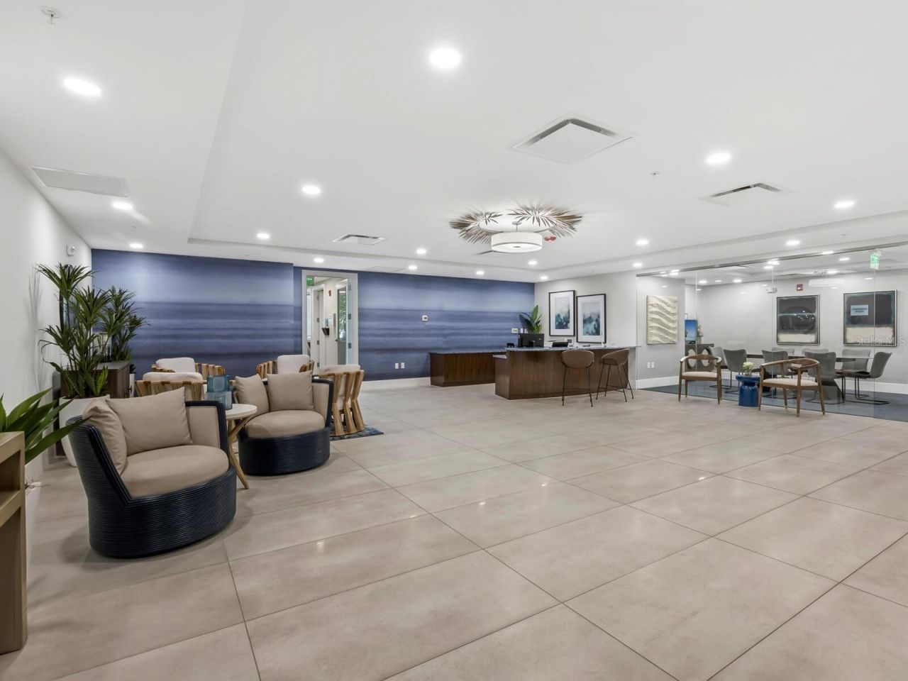 1035 Seaside Drive, Unit 305, Sarasota, FL 34242 Photo