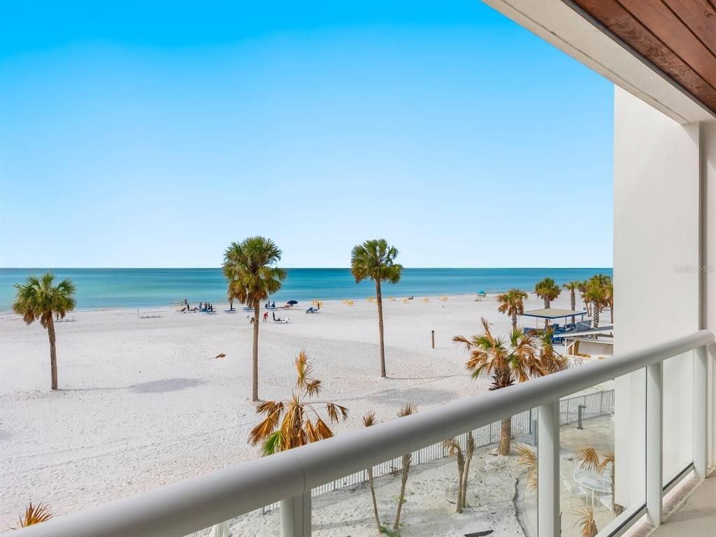 1035 Seaside Drive, Unit 305, Sarasota, FL 34242 Photo