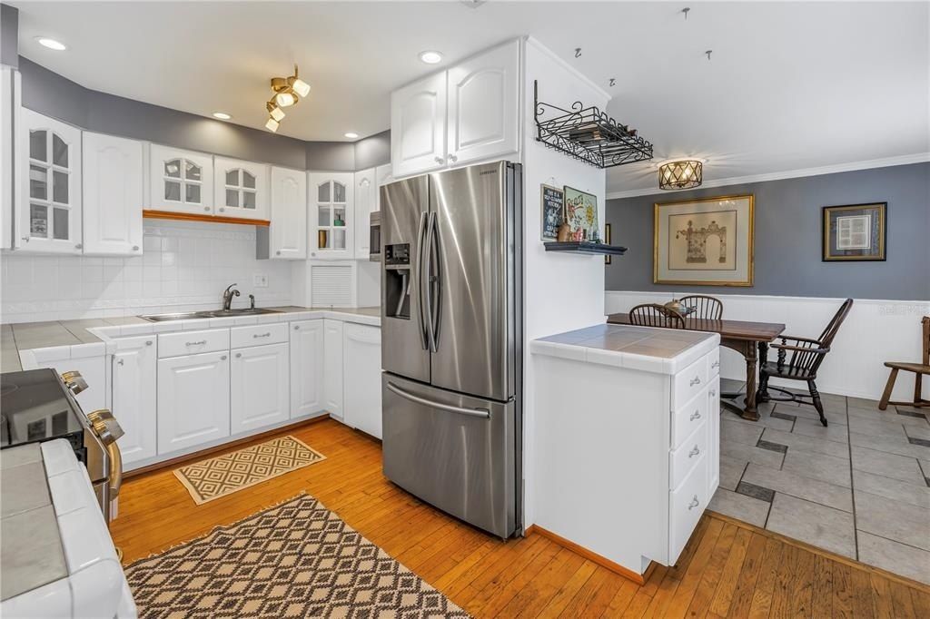 540 Villagrande Avenue S, Saint Petersburg, FL 33707 Photo