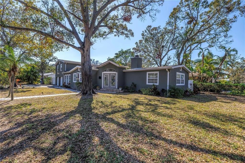 540 Villagrande Avenue S, Saint Petersburg, FL 33707 Photo