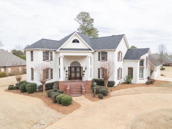 204 Maid Marian, Starkville, MS 39759